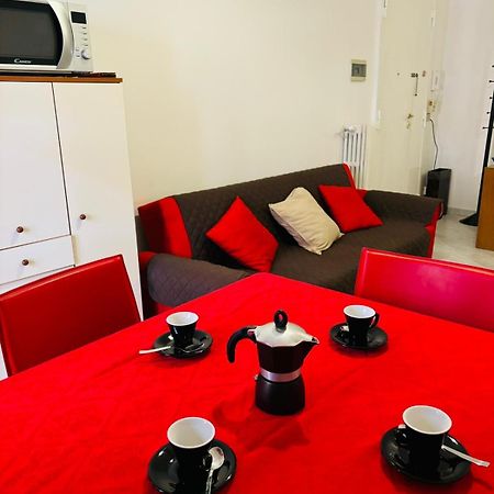 Matthias Central Rooms And Accomodation Bari Exterior foto